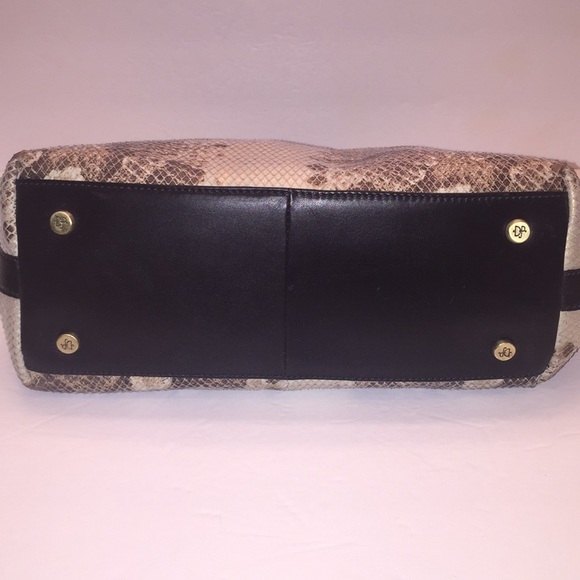 Donald J. Pliner Snakeskin Leather Handbag ๐ - Picture 8 of 10